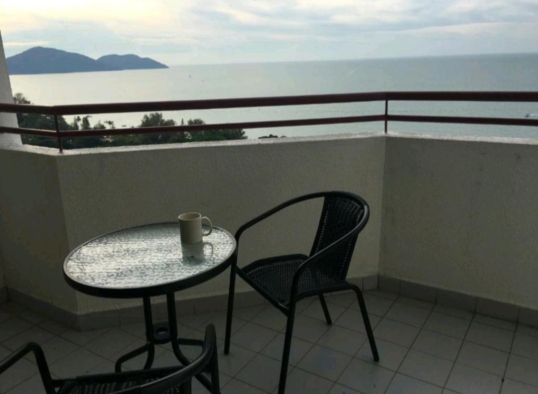 Poolview Resort Batu Ferringhi 502 - 2 Rooms エクステリア 写真